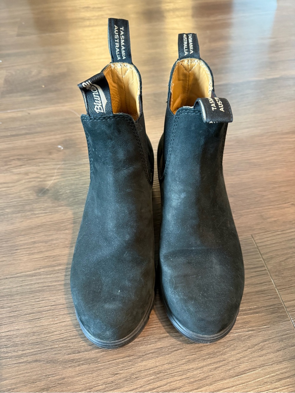 Blundstone Black Suede Chelsea Ankle Boots